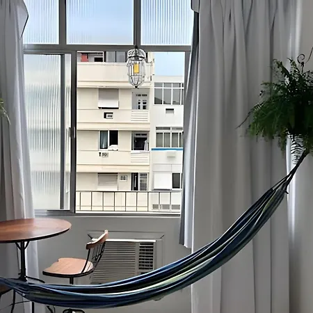 Apartamento em Copacabana a 100 metros da Praia-3
